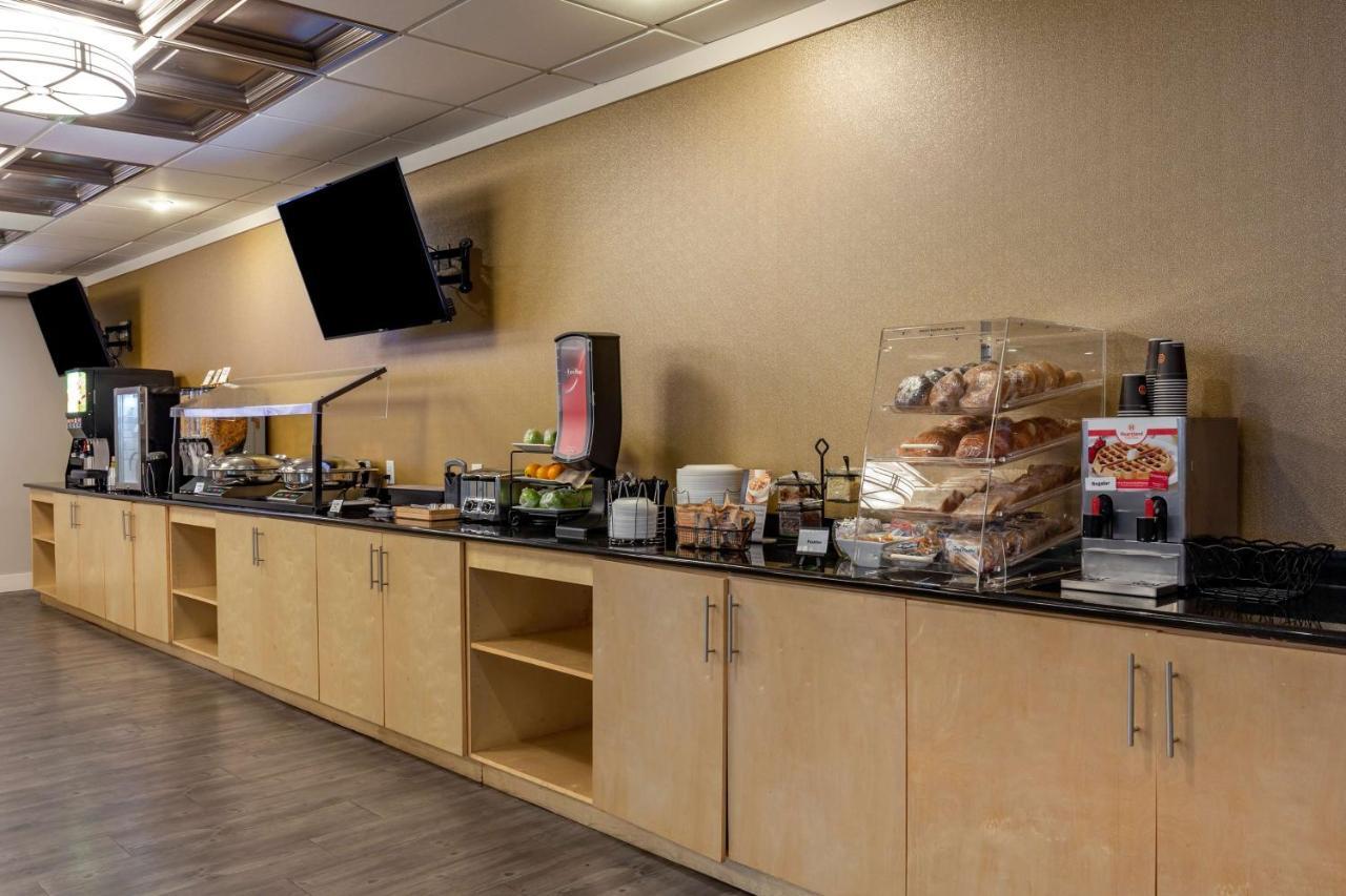 Best Western Plus University Inn Winston-Salem Bagian luar foto