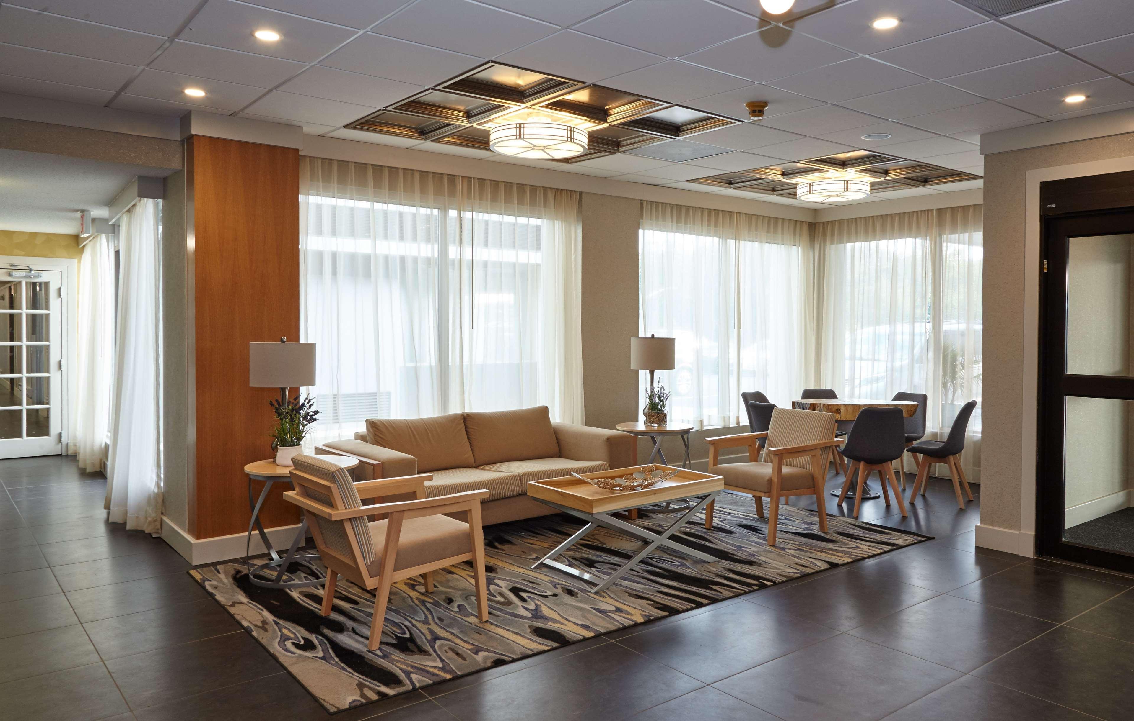Best Western Plus University Inn Winston-Salem Bagian luar foto